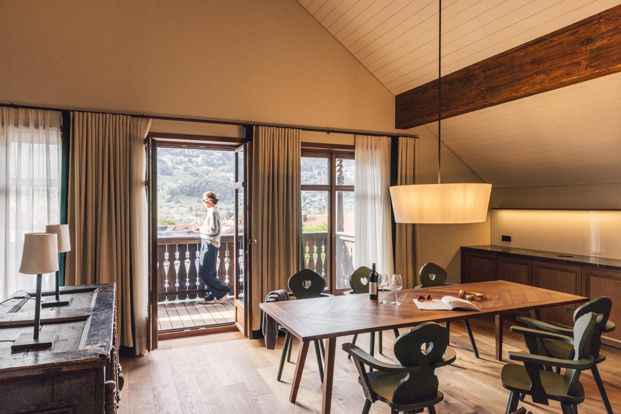 Posthotel Taube Schruns Exteriör bild