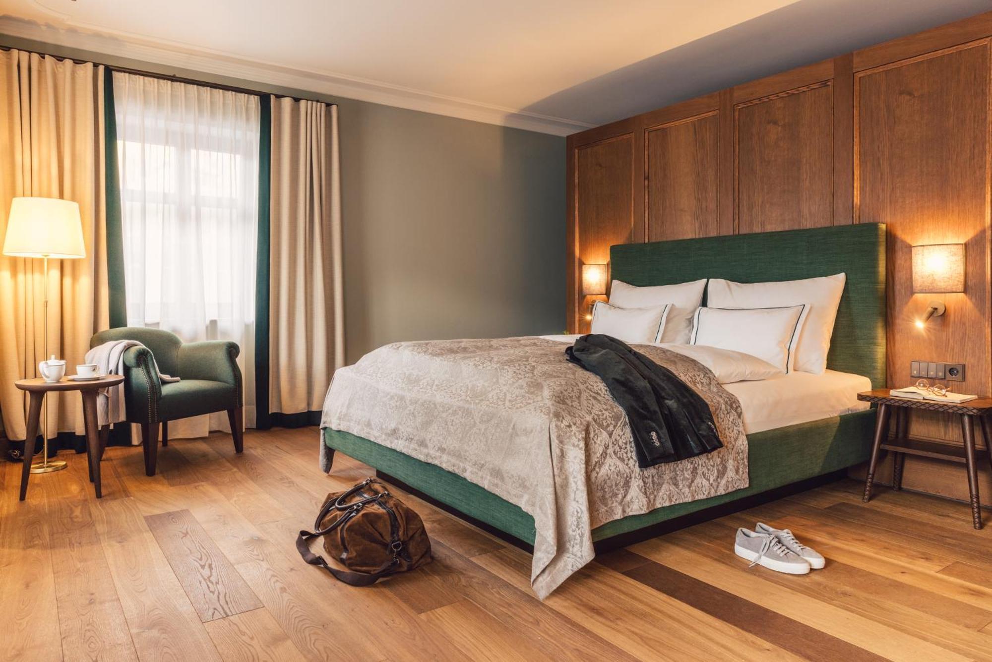 Posthotel Taube Schruns Exteriör bild